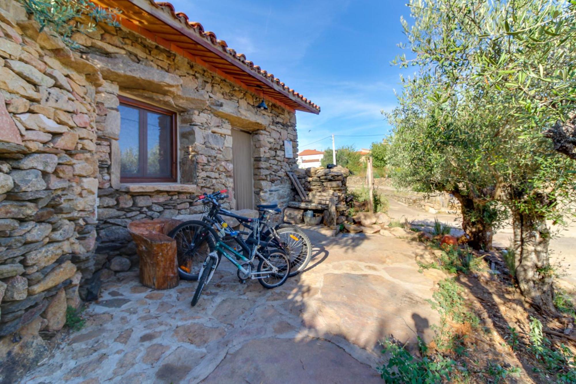 Camino De Hierro Villa Bermellar Exterior photo